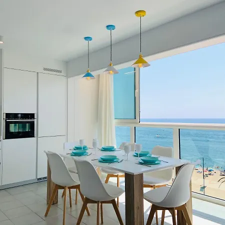 Seafront New Boutique Apartment *