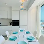 Seafront New Boutique Apartment
